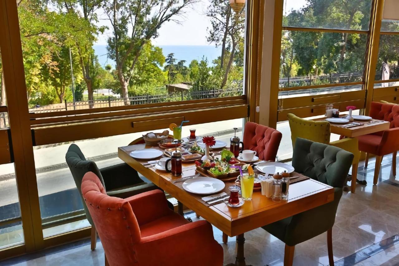Hotel Emirhan Palace Istanbul Exterior photo