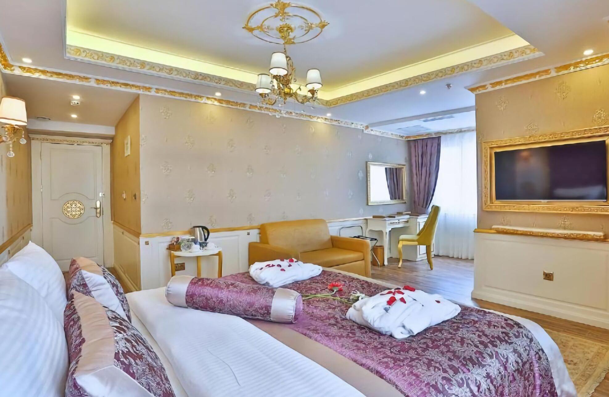 Hotel Emirhan Palace Istanbul Exterior photo
